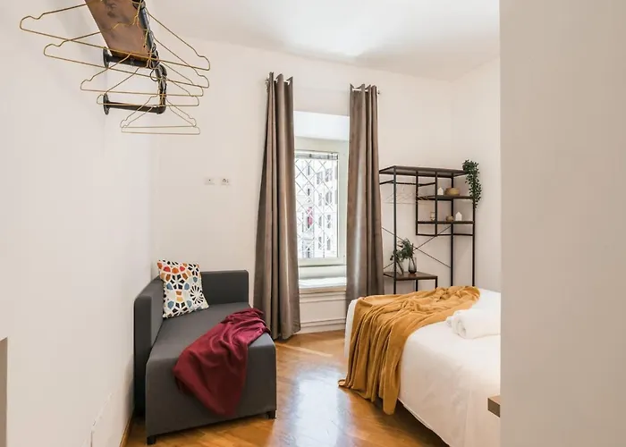 The Rent - Spacious Three-bedroom Near The Colosseum Daire *