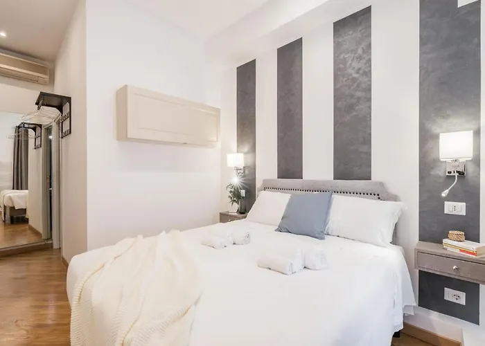 The Rent - Spacious Three-bedroom Near The Colosseum Daire *